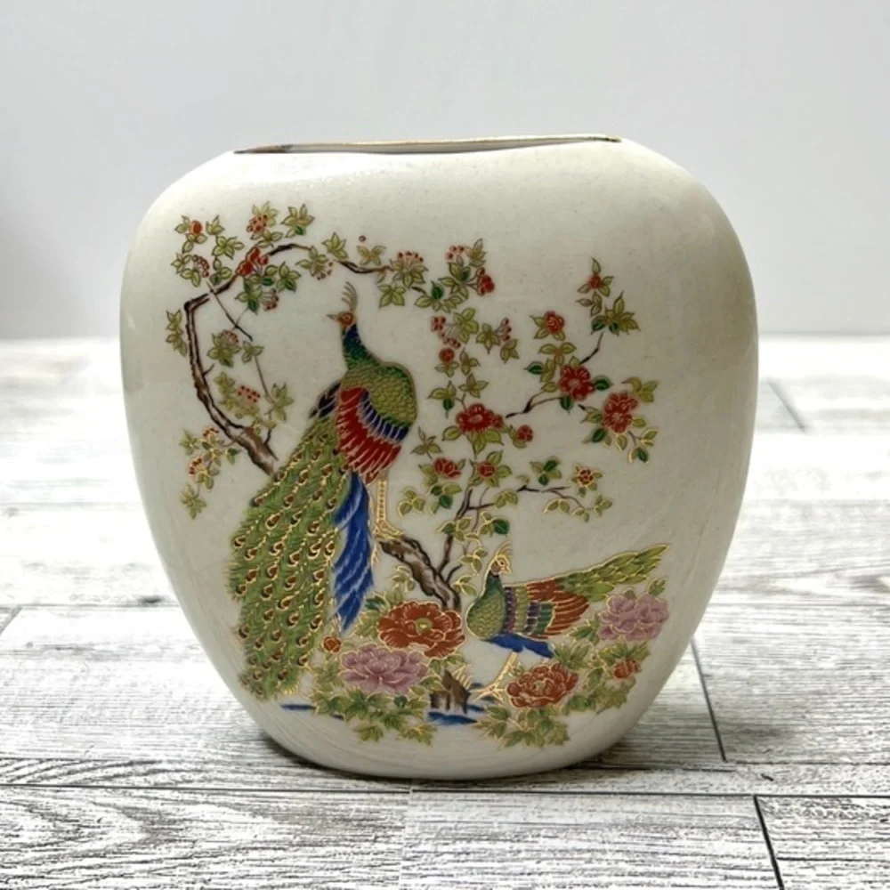 Japanese Vintage Beige Oval Peacock Vase